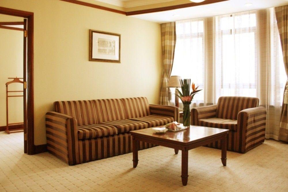 Jin Jiang Park Hotel - Hudec Excellent Historical Building - Priority Access For Classic Butterfly Cookies Without Queuing To Guests Xangai Exterior foto