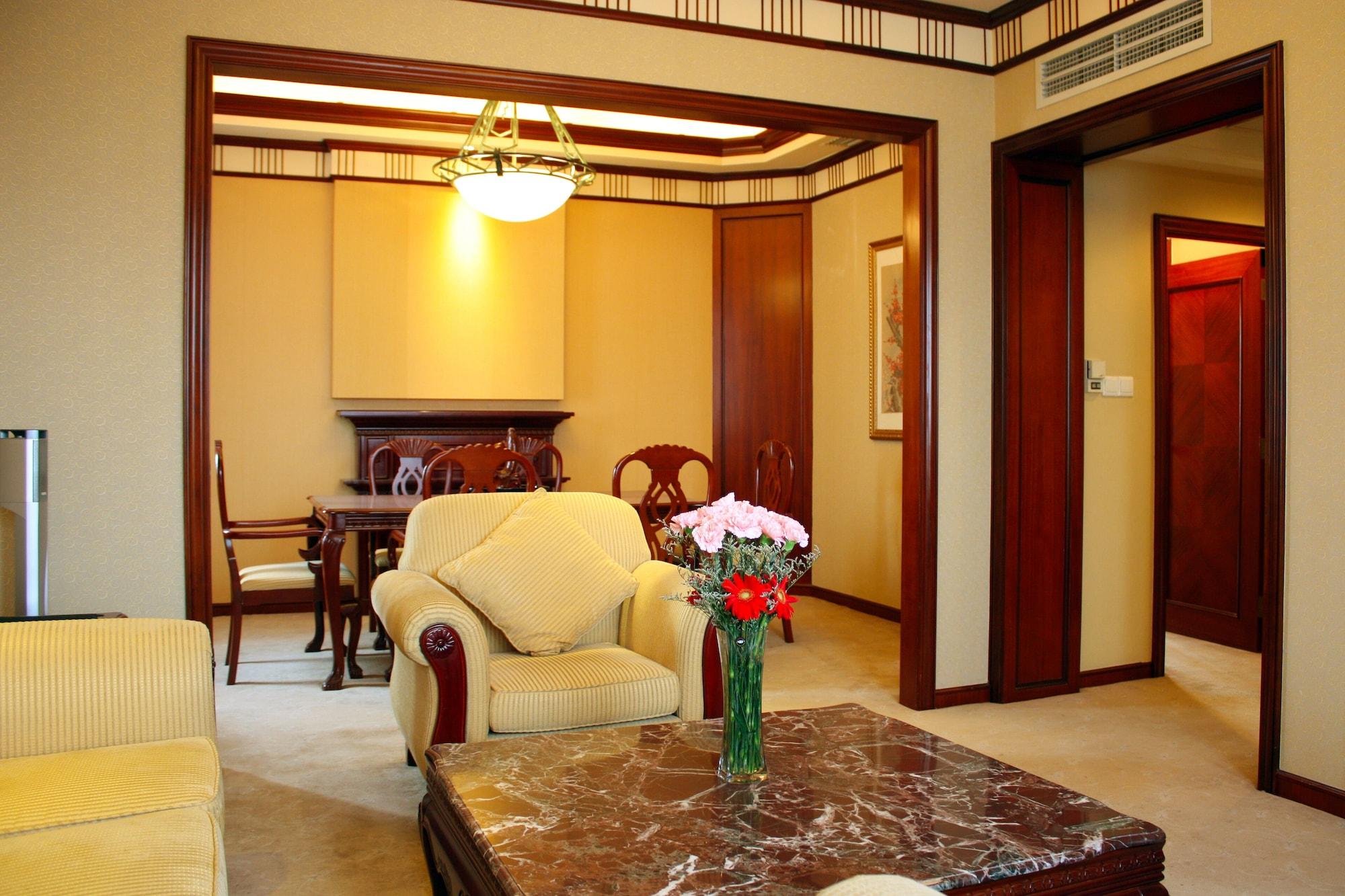 Jin Jiang Park Hotel - Hudec Excellent Historical Building - Priority Access For Classic Butterfly Cookies Without Queuing To Guests Xangai Exterior foto