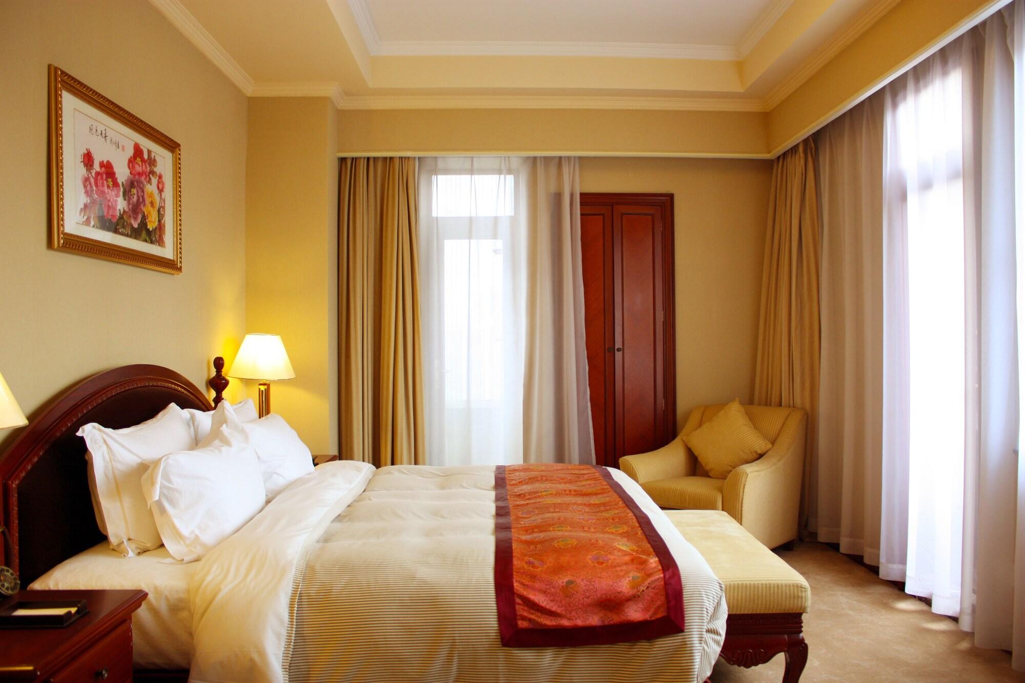 Jin Jiang Park Hotel - Hudec Excellent Historical Building - Priority Access For Classic Butterfly Cookies Without Queuing To Guests Xangai Exterior foto