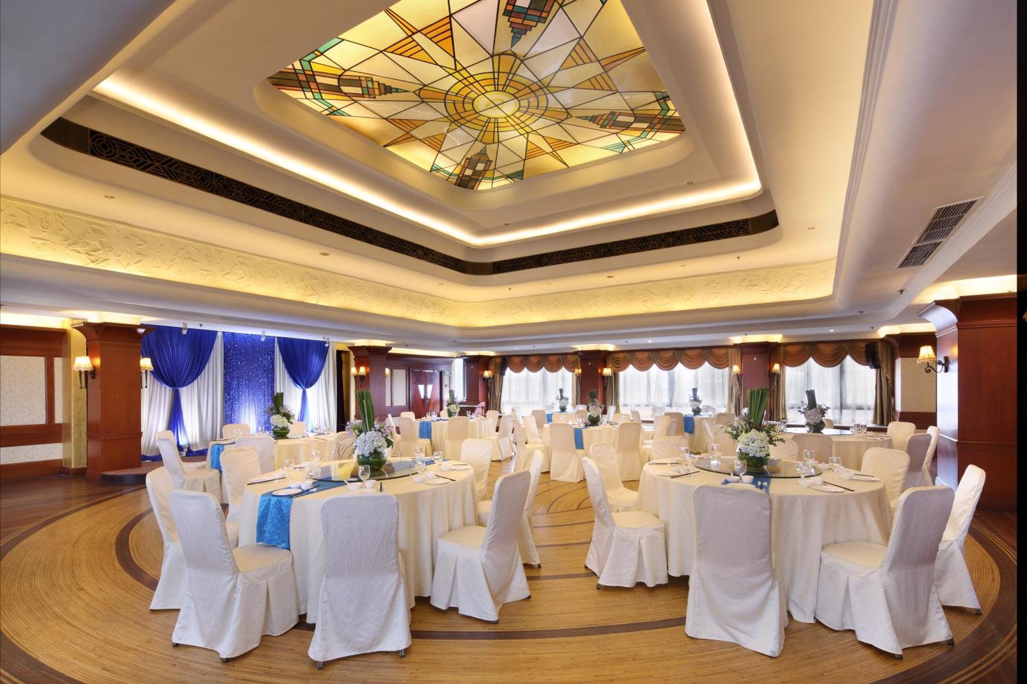 Jin Jiang Park Hotel - Hudec Excellent Historical Building - Priority Access For Classic Butterfly Cookies Without Queuing To Guests Xangai Exterior foto
