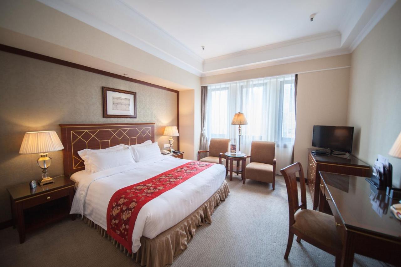 Jin Jiang Park Hotel - Hudec Excellent Historical Building - Priority Access For Classic Butterfly Cookies Without Queuing To Guests Xangai Exterior foto