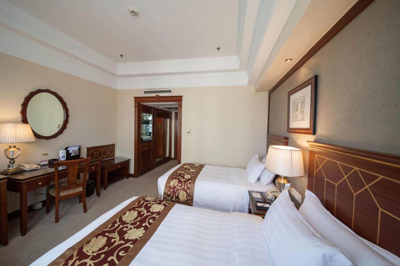 Jin Jiang Park Hotel - Hudec Excellent Historical Building - Priority Access For Classic Butterfly Cookies Without Queuing To Guests Xangai Exterior foto